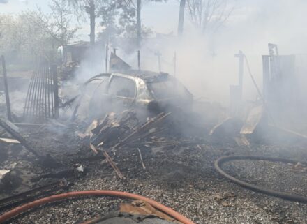 Pożar zabudowań gospodarczych w Ostrówku