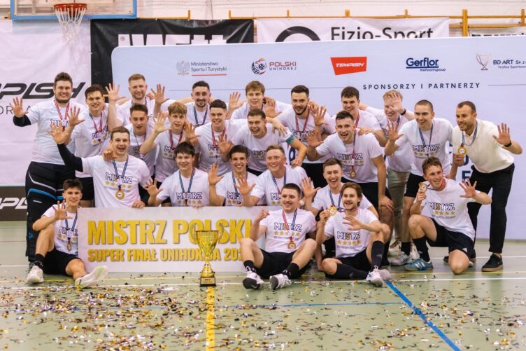 Zielonka - UKS Bankówka piąty raz z rzędu Mistrzem Polski