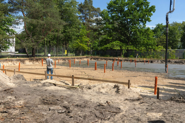 Zielonka - Postępują prace przy budowie Miejskiego Żłobka