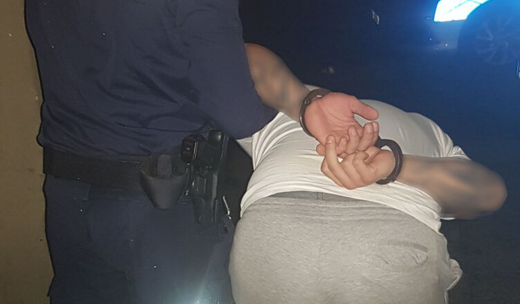 Włamali się do samochodu - dwóch Gruzinów tymczasowo aresztowanych