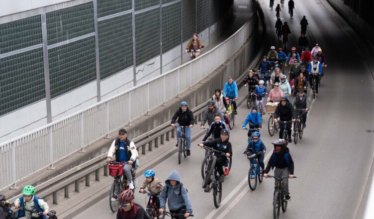 Zielonka - 3. Rajd Rowerowy przejechał ulicami