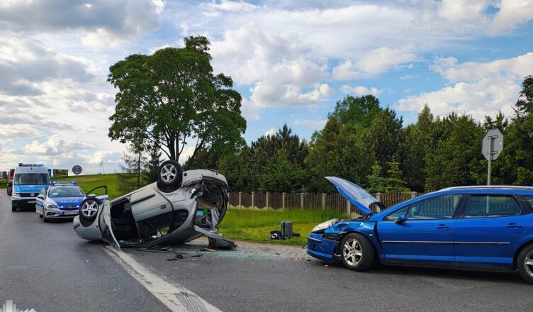 Zderzenie kilku pojazdów na DK62