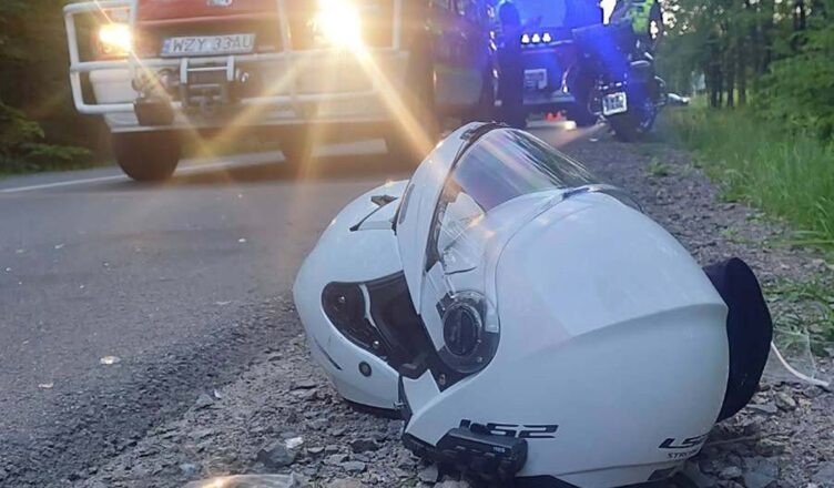 Uwaga na dzikie zwierzęta. Motocyklista zderzył się z sarną.