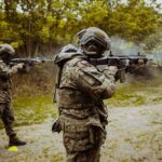 Różne drogi, jeden cel – nowi ochotnicy 5 Mazowieckiej Brygady OT na finiszu szkolenia