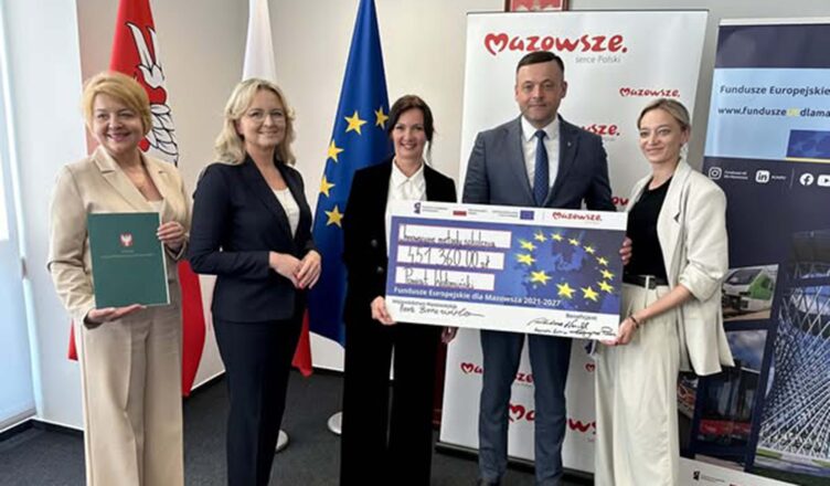 Nowoczesny symulator dla młodzieży z Tłuszcza