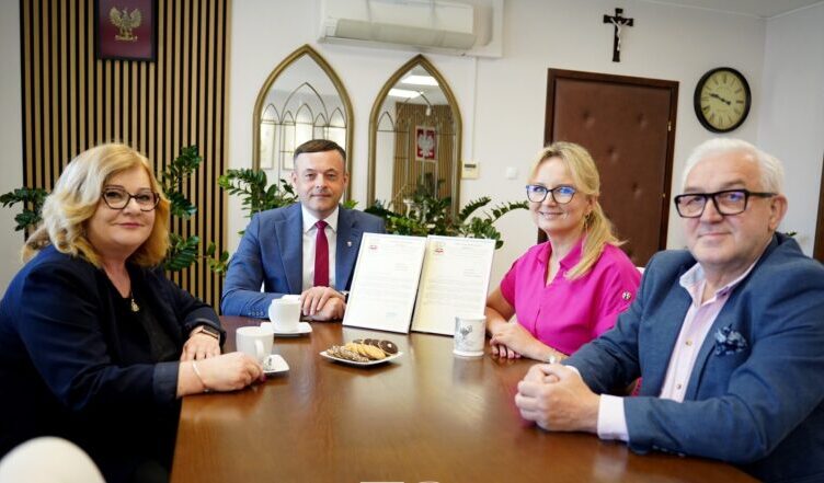 Powiat Wołomiński uhonorowany za kultywowanie pamięci