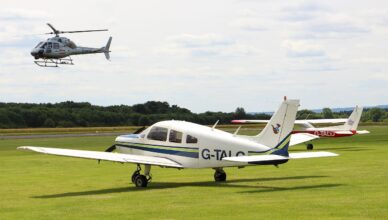 Lądowisko w Roszczepie pod lupą. Mieszkańcy nie godzą się na uciążliwy hałas i ryzyko