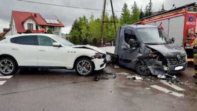 Zderzenie dwóch pojazdów w Tłuszczu