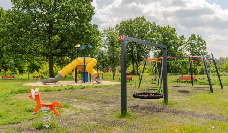 Zielonka - Nowe miejsce do zabawy i rekreacji dla najmłodszych