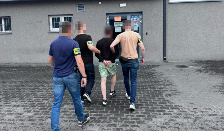 Tymczasowy areszt dla nożownika