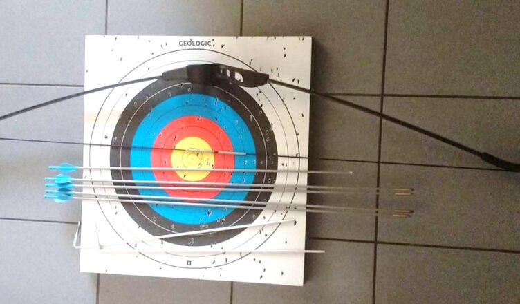 Postrzelił mężczyznę z łuku