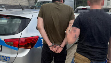 Kryminalni zatrzymali mężczyznę na próbie kradzieży samochodu