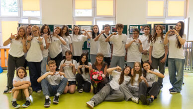 Ząbki - 20 lat Szkolnego Wolontariatu w SP2