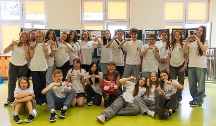 Ząbki - 20 lat Szkolnego Wolontariatu w SP2