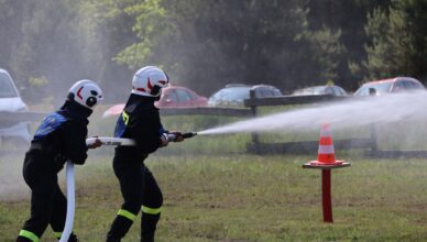 Gminne Zawody Sportowo-Pożarnicze w Kozłach pod patronatem Burmistrz Tłuszcza