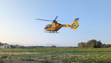 Nastolatki przewróciły się na elektrycznej hulajnodze. Na pomoc wezwano LPR