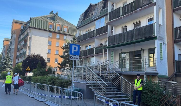 Prokuratura informuje o powołaniu biegłego w śledztwie dotyczącym pożaru w budynku mieszkalnym w Ząbkach