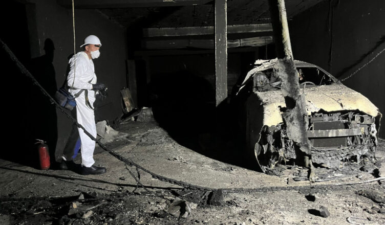 Pożar w Ząbkach - Policjanci zakończyli czynności w miejscu pogorzeliska