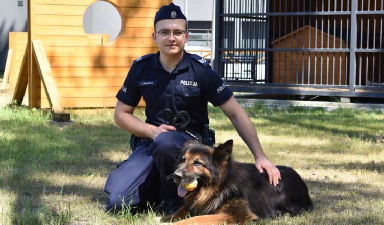„Bary” przechodzi na emeryturę - pożegnanie policyjnego psa służbowego