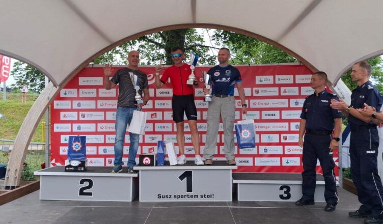 Policjant z Tłuszcza na podium! Mistrzostwa Polski, policjantów w Triathlonie podczas zawodów Energa Susz Triathlon 2025