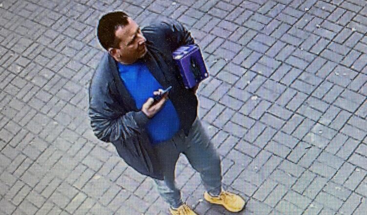 Kradzież roweru i hulajnogi - poznajesz tego mężczyznę?