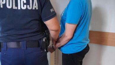 Brat zaatakował brata nożem. 42-latkowi grozi dożywocie