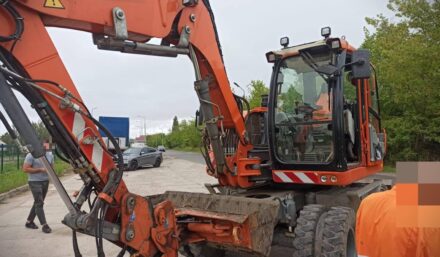 Koparką na podwójnym gazie. 59-latek odpowie przed sądem