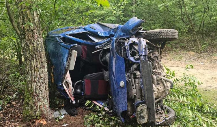 Wypadek w Kondrajcu Szlacheckim. Trzy osoby trafiły do szpitala.