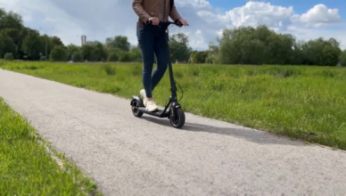 Dwaj nastolatkowie przetransportowani do szpitala po upadku na hulajnodze elektrycznej