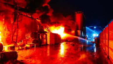 Pożar hali produkcyjno-magazynowej w Mińsku Mazowieckim