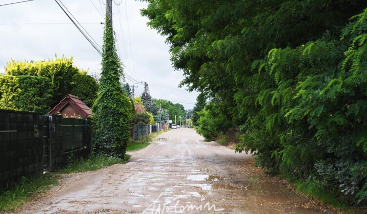 Rozpoczyna się budowa ulicy Kochanowskiego w Czarnej