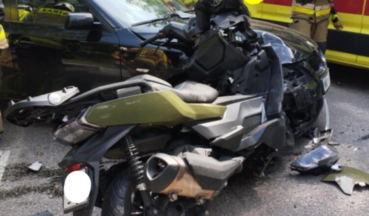 Na DW631 zderzenie samochodu z jednośladem