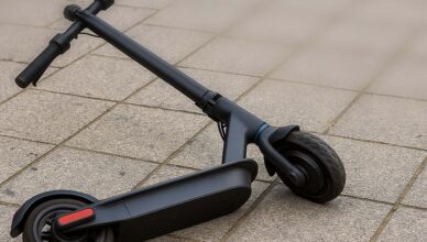 Kolejny wypadek nieletniego kierującego hulajnogą elektryczną