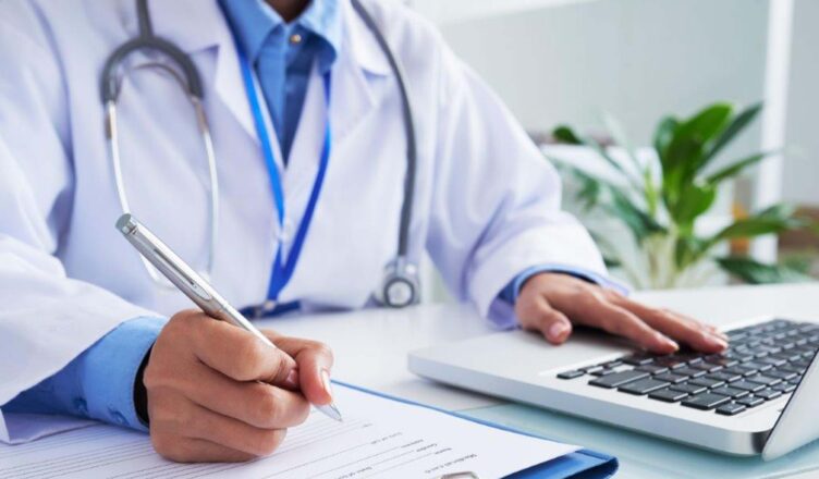 Zachorowałeś na urlopie? Pamiętaj o podaniu prawidłowego adresu