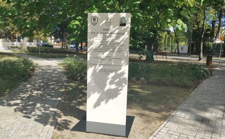 Nowy wymiar pamięci na Placu 15 Sierpnia w Kobyłce