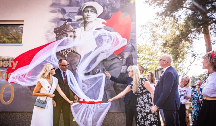 Mural w Rudzie – hołd dla kobiet Bitwy Warszawskiej