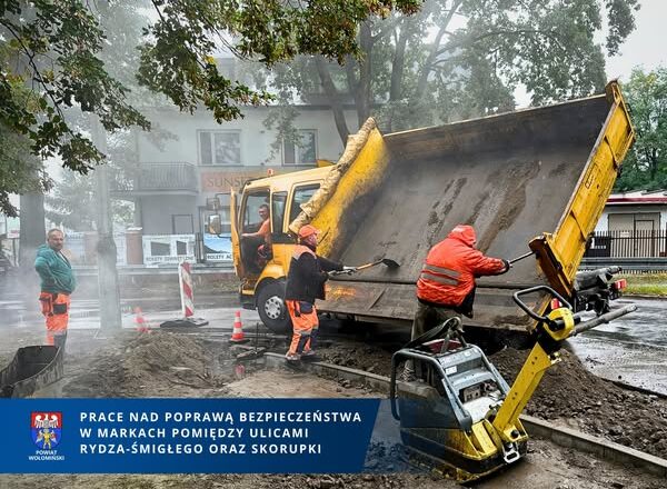 Bezpieczniej na Piłsudskiego – korekta łuku i nowe oznakowanie w Markach