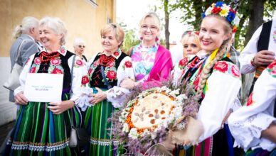 Dożynki Diecezjalno-Powiatowe w Radzyminie – wspólne święto pracy i plonów