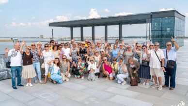 Marki - Seniorzy z Marek odkrywają historię w Warszawie