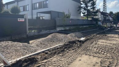 Zielonka - Postępują prace modernizacyjne w ul. Brzozy-Brzeziny