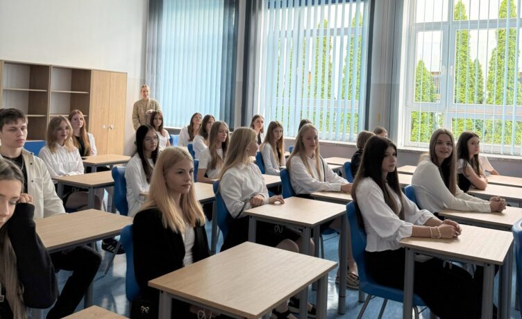 Ząbki - Otwarcie Liceum Ogólnokształcącego nr 1