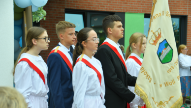 Uroczyste otwarcie Szkoły Podstawowej im. Jana III Sobieskiego w Woli Rasztowskiej