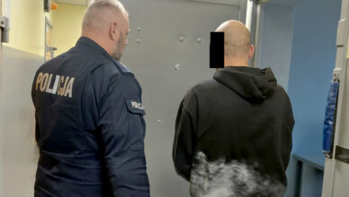 Wpadł z kradzionym rowerem i obcęgami do cięcia metalu