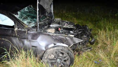 Wypadek na DW 587 - trzy osoby ranne