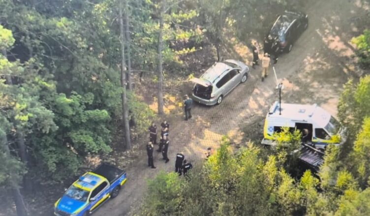 Policja prowadzi poszukiwania dronów, które miały spaść na terenie Warszawy i okolic