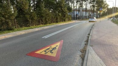 Bezpieczna Dworkowa. Kobyłka i Powiat wspólnie na rzecz najmłodszych pieszych