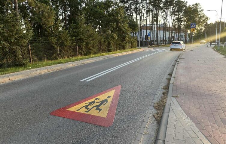 Bezpieczna Dworkowa. Kobyłka i Powiat wspólnie na rzecz najmłodszych pieszych