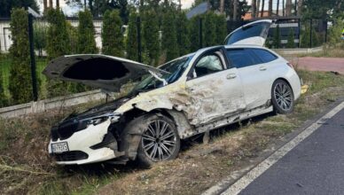 Wypadek drogowy w miejscowości Pasek. Na miejscu pracowały wszystkie służby ratunkowe