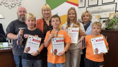 Wyjątkowa młodzież z Ząbek z wielkimi sukcesami w futbolu flagowym