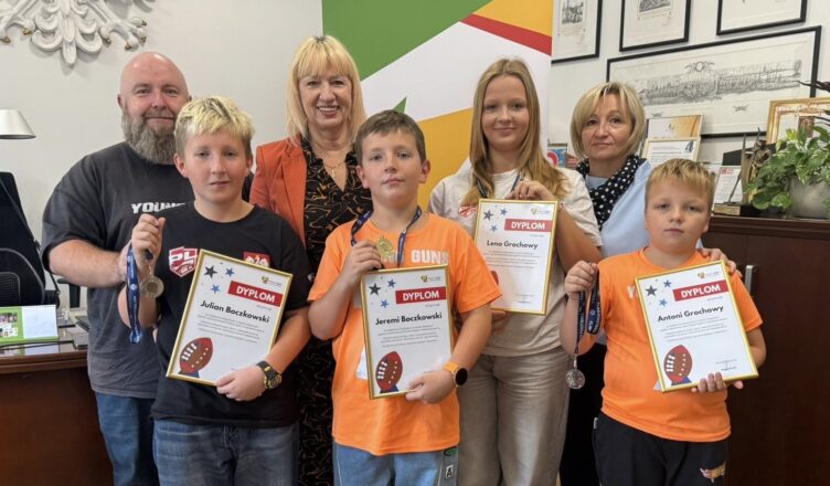 Wyjątkowa młodzież z Ząbek z wielkimi sukcesami w futbolu flagowym